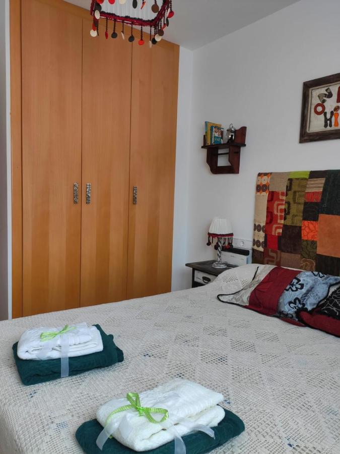 Acogedor Atico Duplex En Tremp Apartment Luaran gambar
